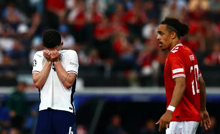 Inglaterra empata y sigue sin convencer en la Eurocopa