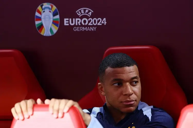 Mbappé sigue en duda para enfrentar a Polonia