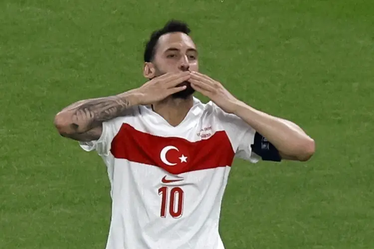 Turquía consigue clasificar a octavos de final de la Euro