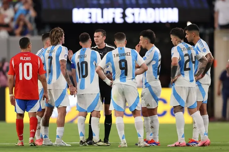 ¡No hay polémica! Conmebol publica audio del VAR en gol de Argentina