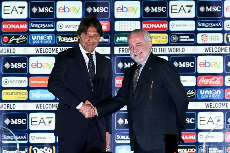 Napoli presenta a su nuevo DT y promete mantener a las figuras