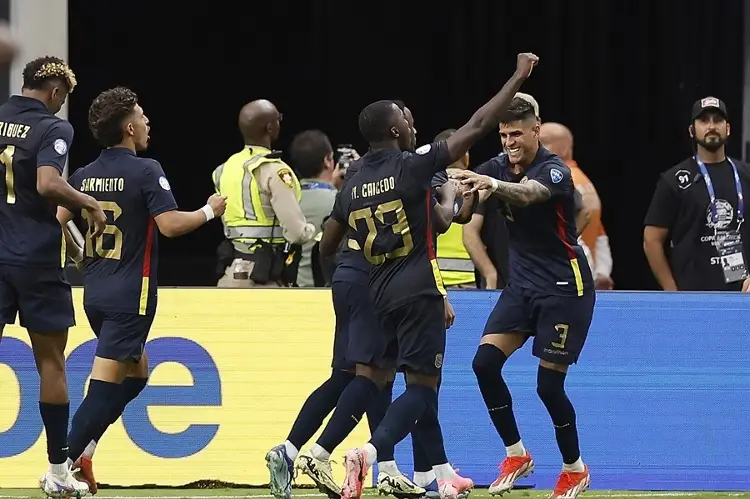 Ecuador vence a Jamaica y reactiva su ilusión de llegar a cuartos de final