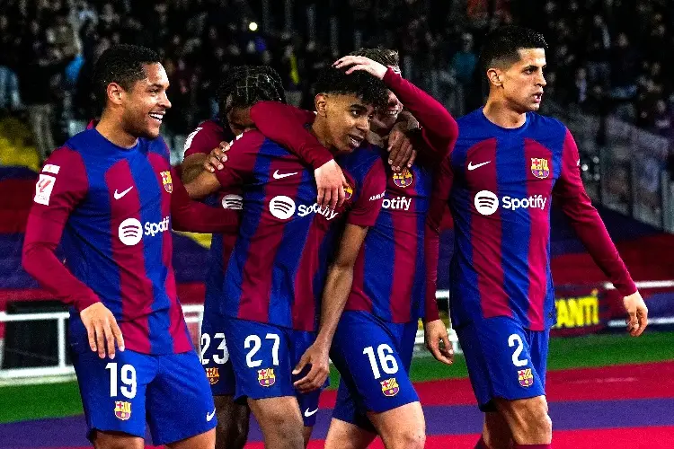 Barcelona sigue en problemas económicos, pero mantiene esperanza de fichajes