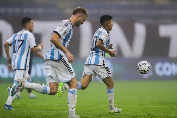París 2024: Argentina avanza a cuartos de final de la mano de Thiago Almada