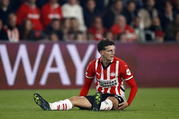 PSV sin 'Chucky' no puede ganar en la Champions League