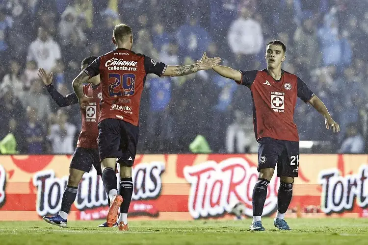 Anselmi y Cruz Azul no se emocionan por romper récord de puntos 