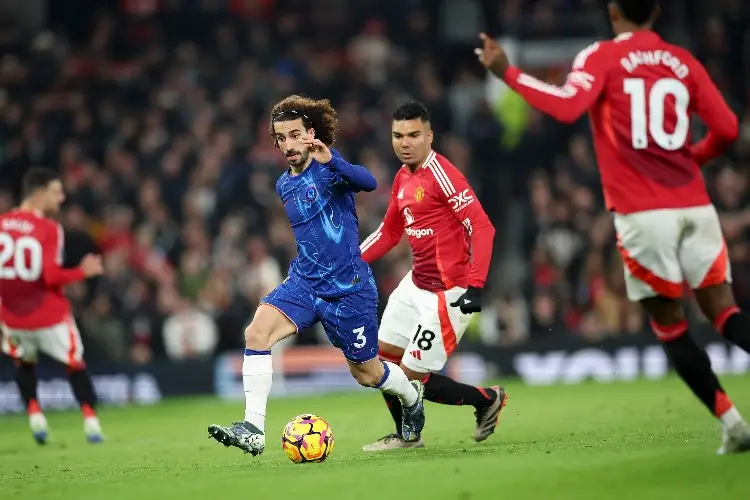 Manchester United empata con el Chelsea en el debut de Van Nistelrooy