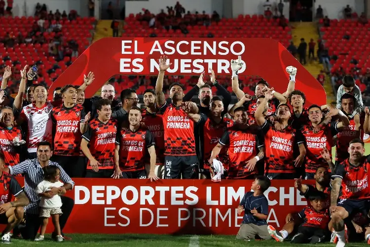 Ex Tiburón logra el ascenso con modesto club en Chile