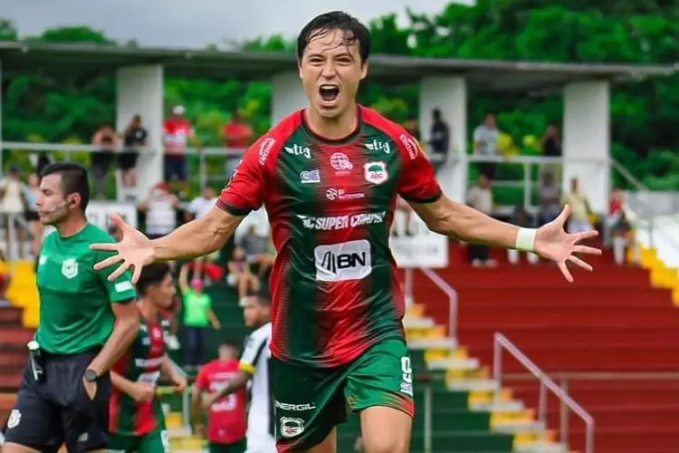 'Cubo' Torres a punto de regresar a jugar luego del dopaje