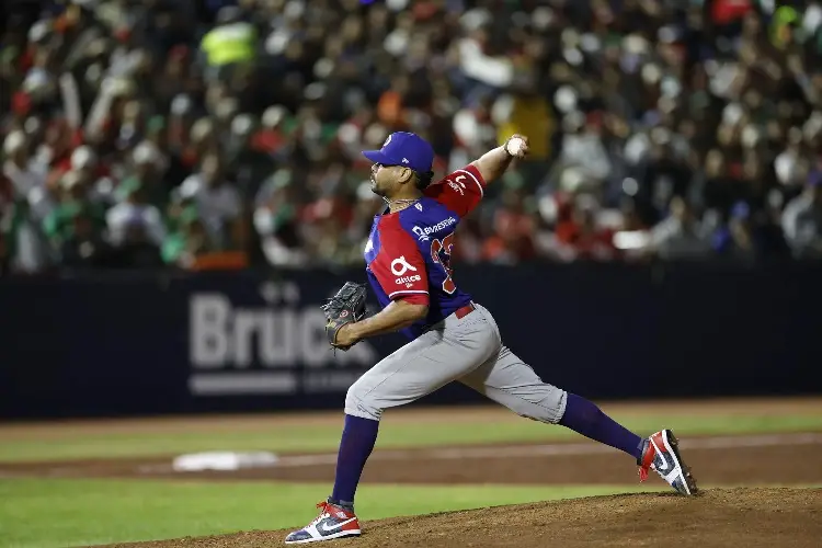 Esmil Rodgers, el Jugador Más Valioso de la Serie del Caribe