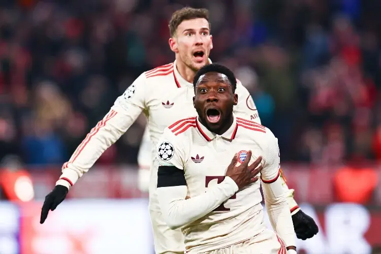 Alphonso Davies salva al Bayern Múnich de un ridículo en la Champions League 