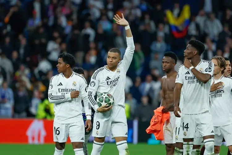 Esto dijo Mbappé tras anotar un triplete ante Manchester City en la Champions League
