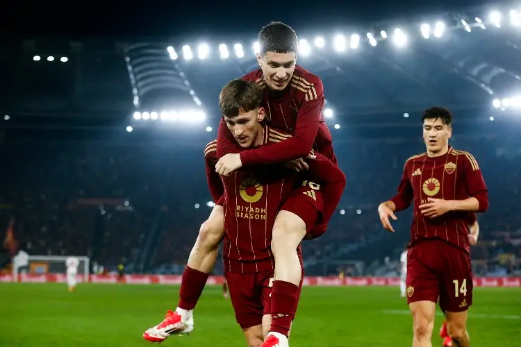 La Roma golea y prolonga su buena racha en la Serie A 