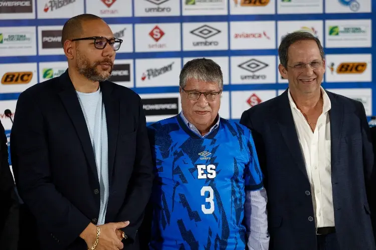 'Bolillo' Gómez sueña con llevar a El Salvador al Mundial de 2026