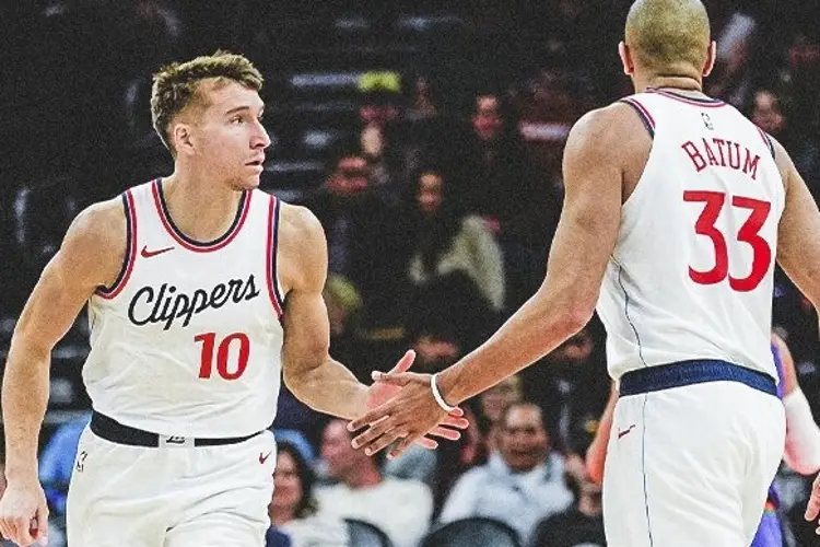 Resumen NBA: Suns y Warriors remontan, Cavaliers siguen imparables