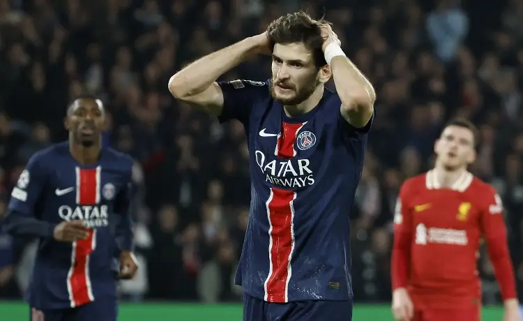 Liverpool castiga a un PSG que intentó de todo en la Champions League 