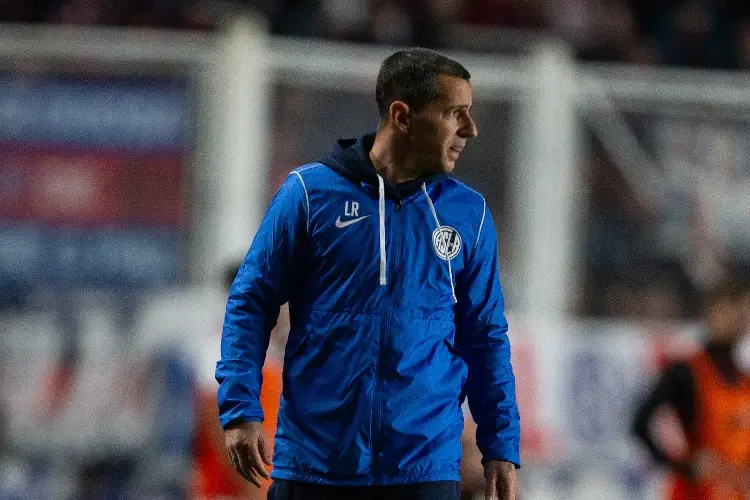 Ex Tiburón llega para dirigir al peor equipo de Argentina