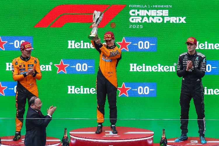 Oscar Piastri conquista el Gran Premio de China