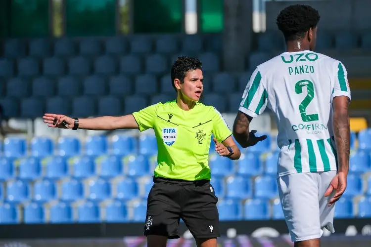 Por primera vez una mujer arbitra un juego en la Liga de Portugal