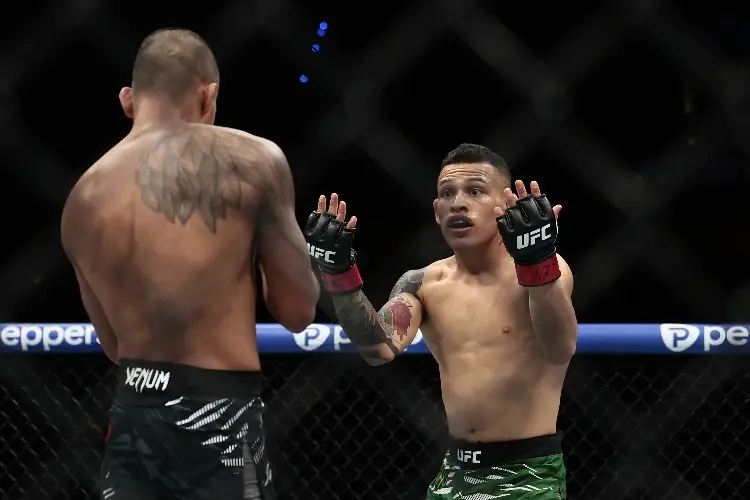 Así quedó Lazy Boy tras su primera derrota en la UFC (VIDEO)