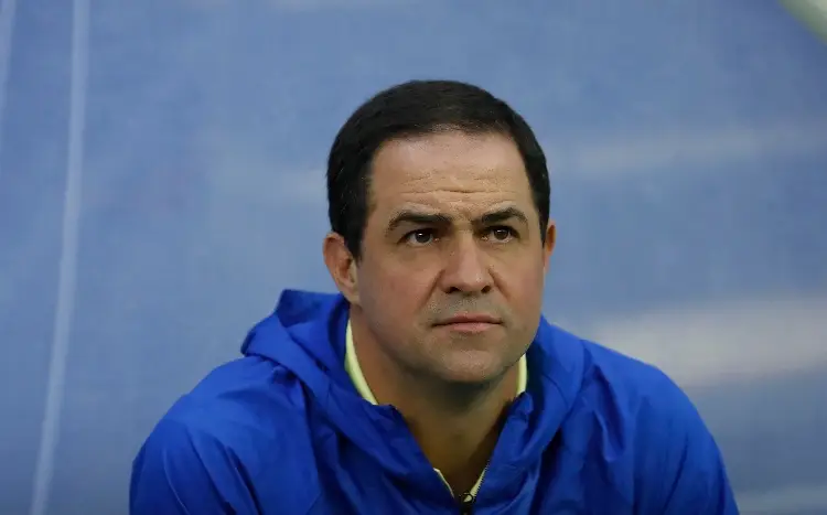 André Jardine no cree estar a la altura para ser el DT de Brasil