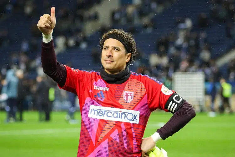 Memo Ochoa y su club se meten en problemas serios de descenso