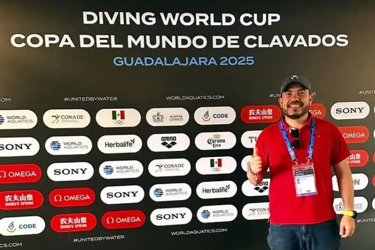 Juez veracruzano en el mundial de clavados en México