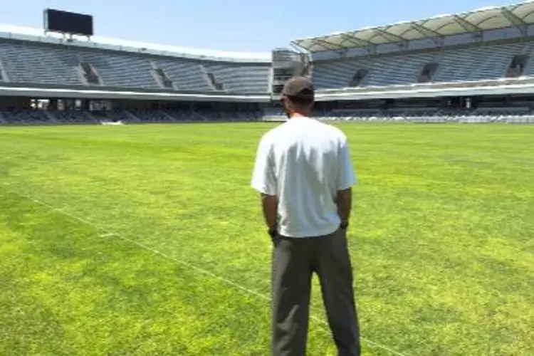 ¡Layún vuelve a pisar el Pirata!  (FOTO)