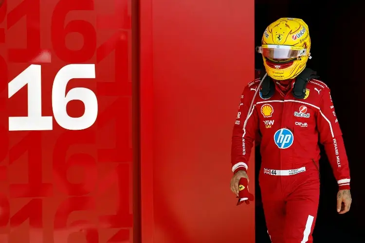 Hamilton tranquilo, va mejorando con Ferrari