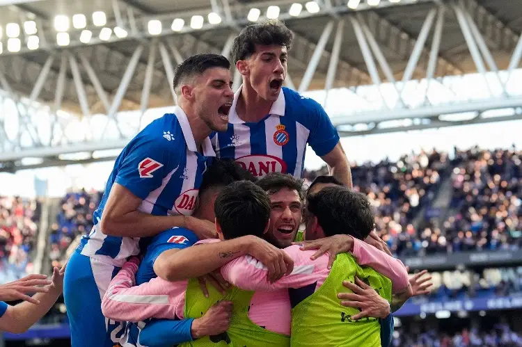 Espanyol quiere salvarse del descenso y golea al Rayo Vallecano 