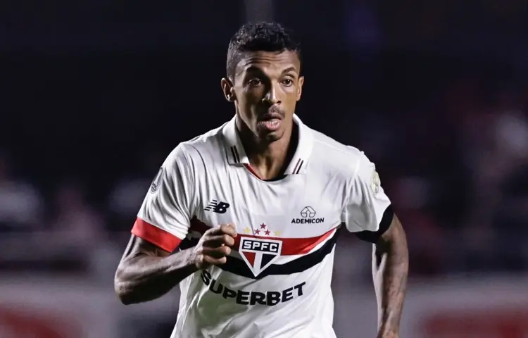 Ex jugador del Bayern Múnich es internado por una embolia pulmonar