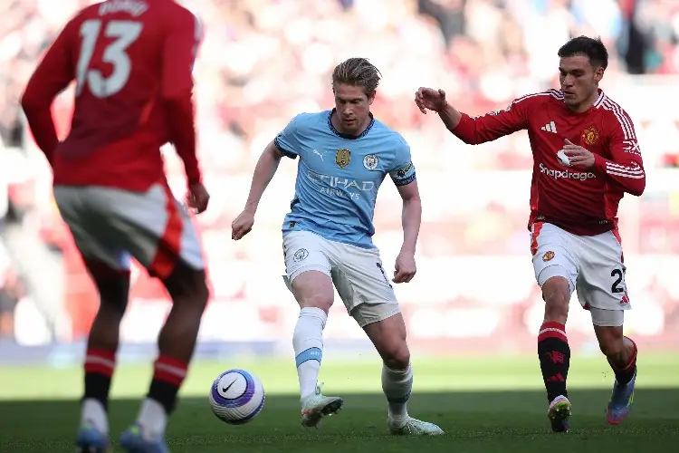 Decepciona el Derbi de Manchester con triste empate