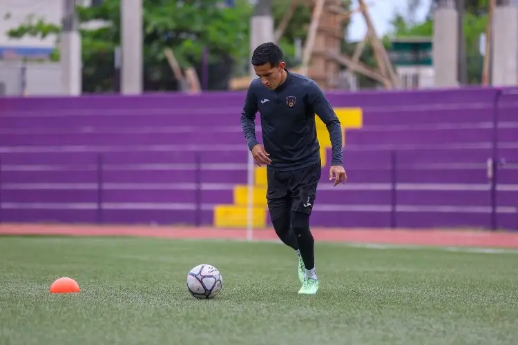 Racing se prepara para el clásico de Veracruz