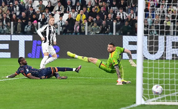 Juventus vuelve a ganar y se acerca a puestos de Champions