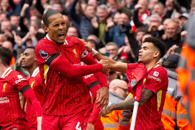 Liverpool le pega al West Ham sin Edson Álvarez