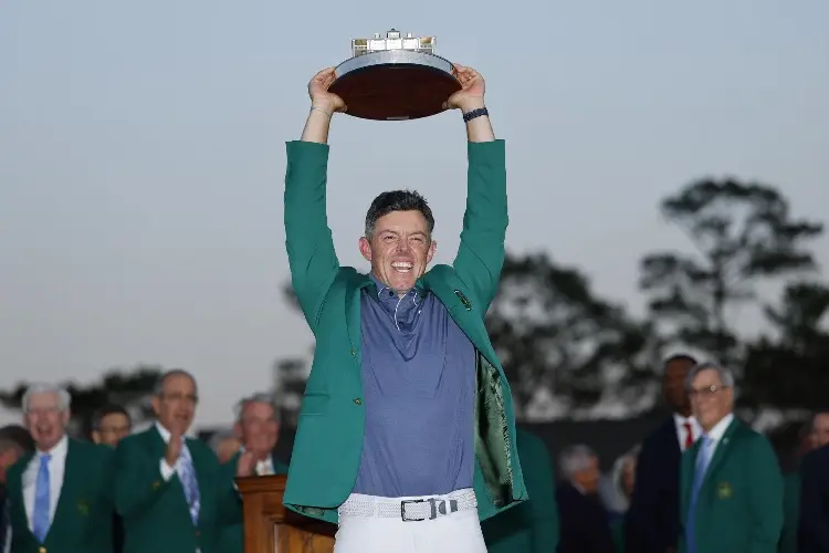 Golf: McIlroy acaba con su maldición en Augusta y consigue el histórico Grand Slam