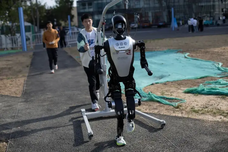 Robots corren Media Maratón en China