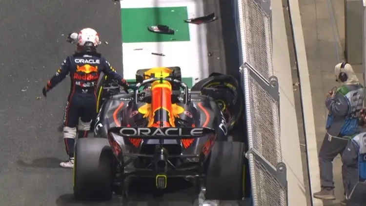 Yuki Tsunoda impacta y deshace su Red Bull (VIDEO)