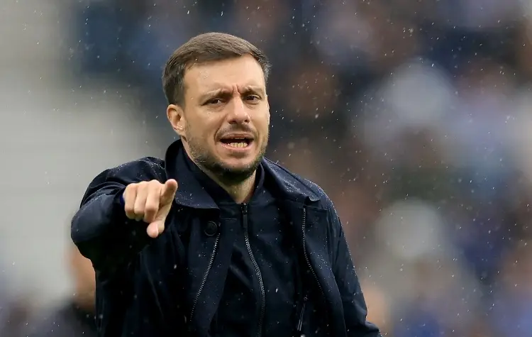Martín Anselmi respira tras un apretado triunfo del Porto 