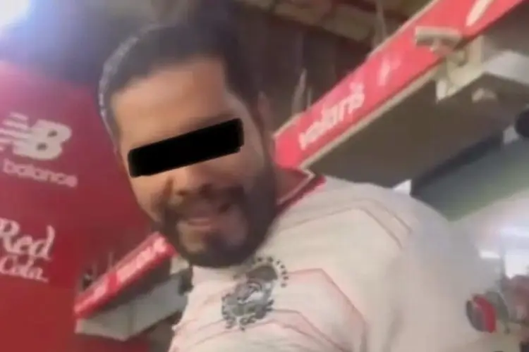 Detienen a sujeto que amenazó a un fanático en estadio del Toluca (VIDEO)