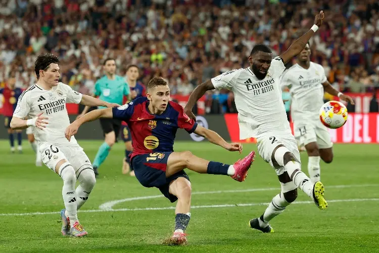 Confirman agresión de Rüdiger al árbitro 