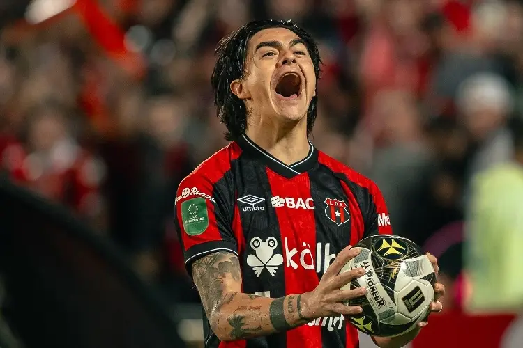 Alajuelense presume ser un club 'valiente' por denunciar a León ante la FIFA