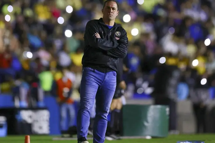 André Jardine y la expulsión de León: 'La multipropiedad no es correcta'