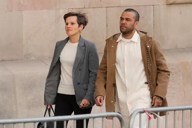 Fiscalía apela la absolución de Dani Alves