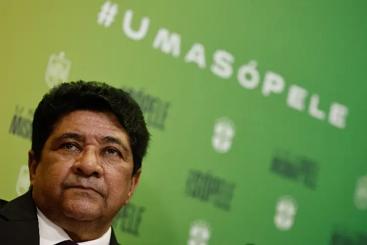 Exvicepresidente se suma a denuncias contra dirigente del futbol brasileño