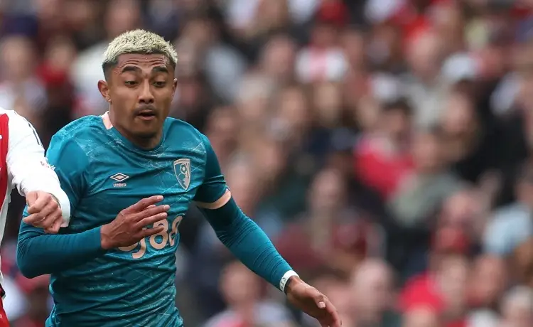Mexicano Julián Araujo y Bournemouth tropiezan contra el Aston Villa