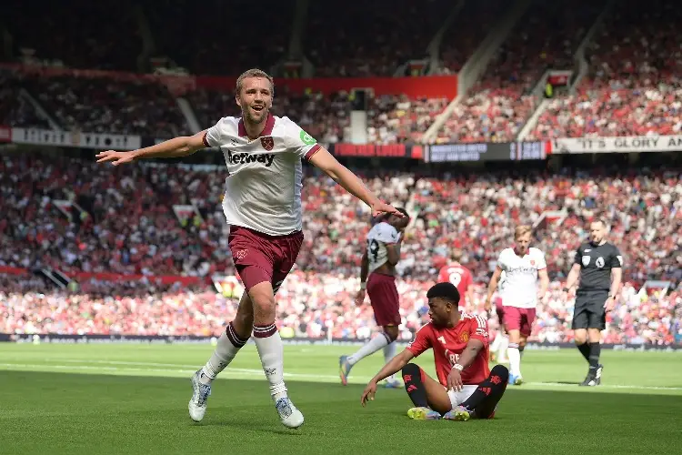 West Ham con Edson Álvarez le pega a un débil Manchester United