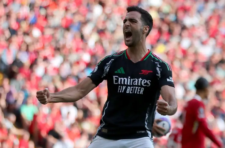 Arsenal se aprovecha y le saca empate al Liverpool