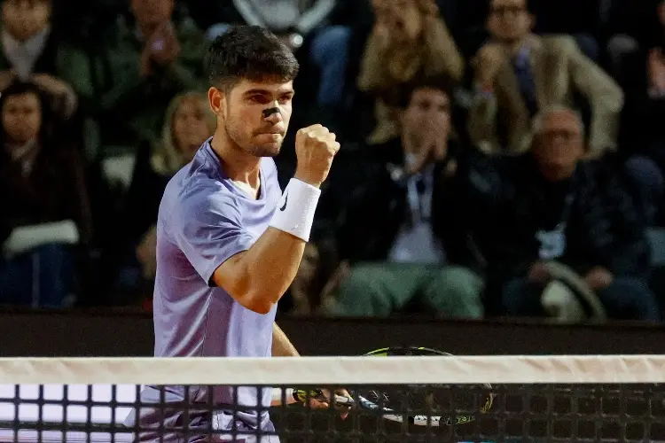 Alcaraz se mete a octavos de final del Masters 1000 de Roma
