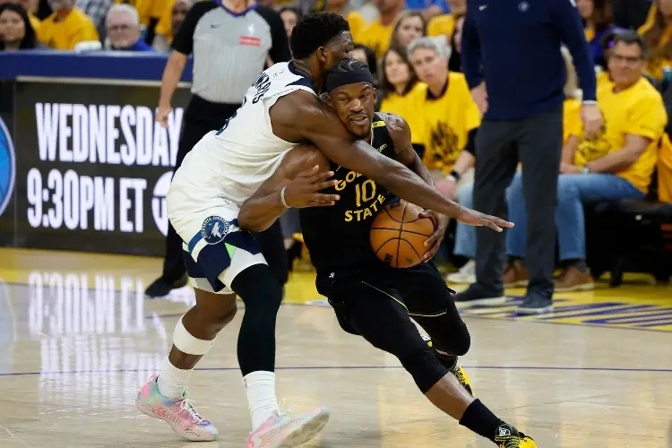 NBA: Timberwolves vencen a los Warriors sin Curry 